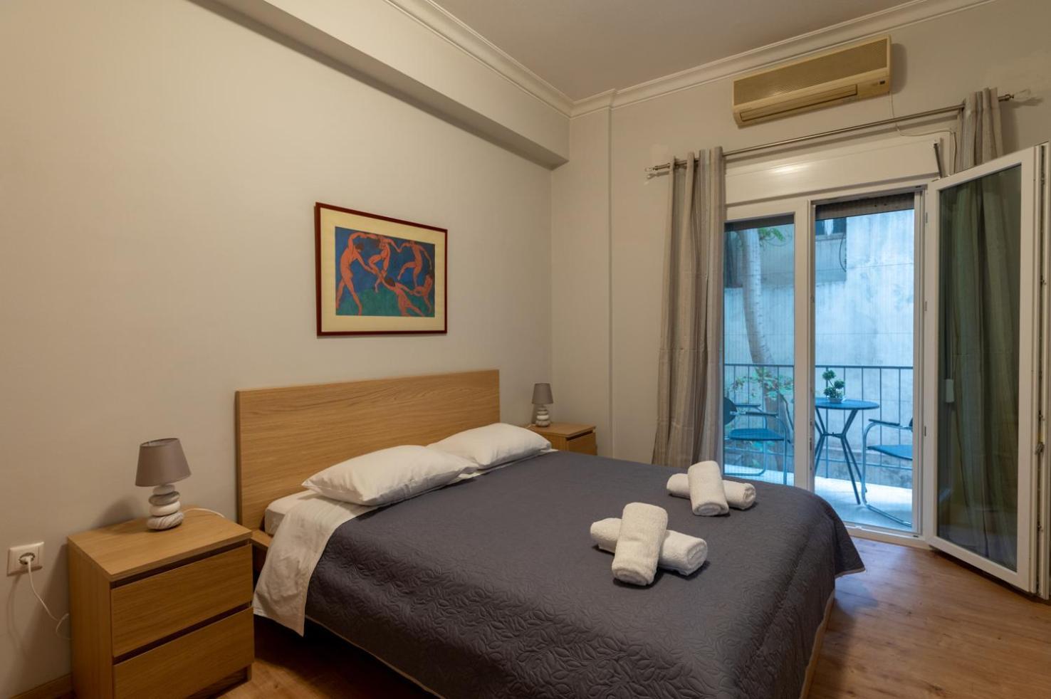 Apartament Entire Apt, 2 Bdrm, Center